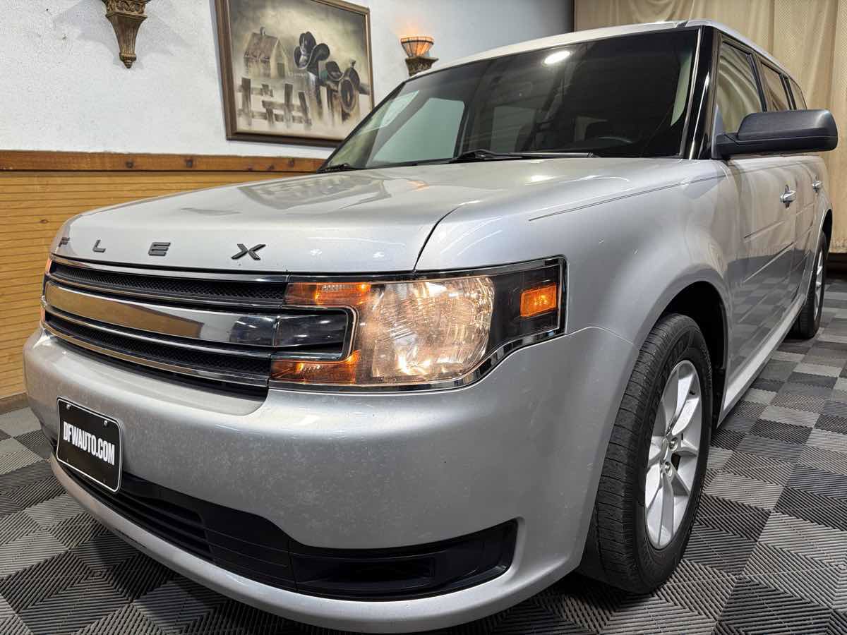 Used 2016 Ford Flex SE image 5