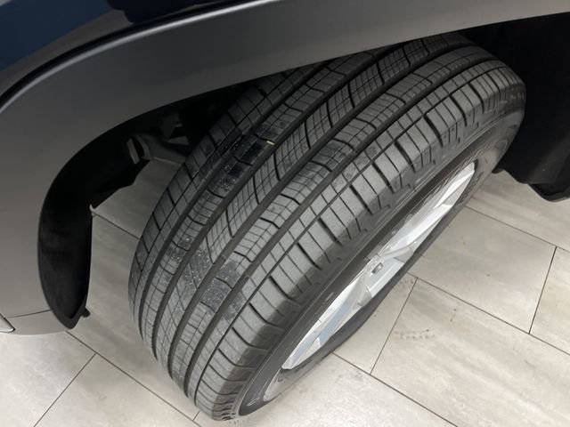 Used 2023 Jeep Grand Cherokee L Limited image 39