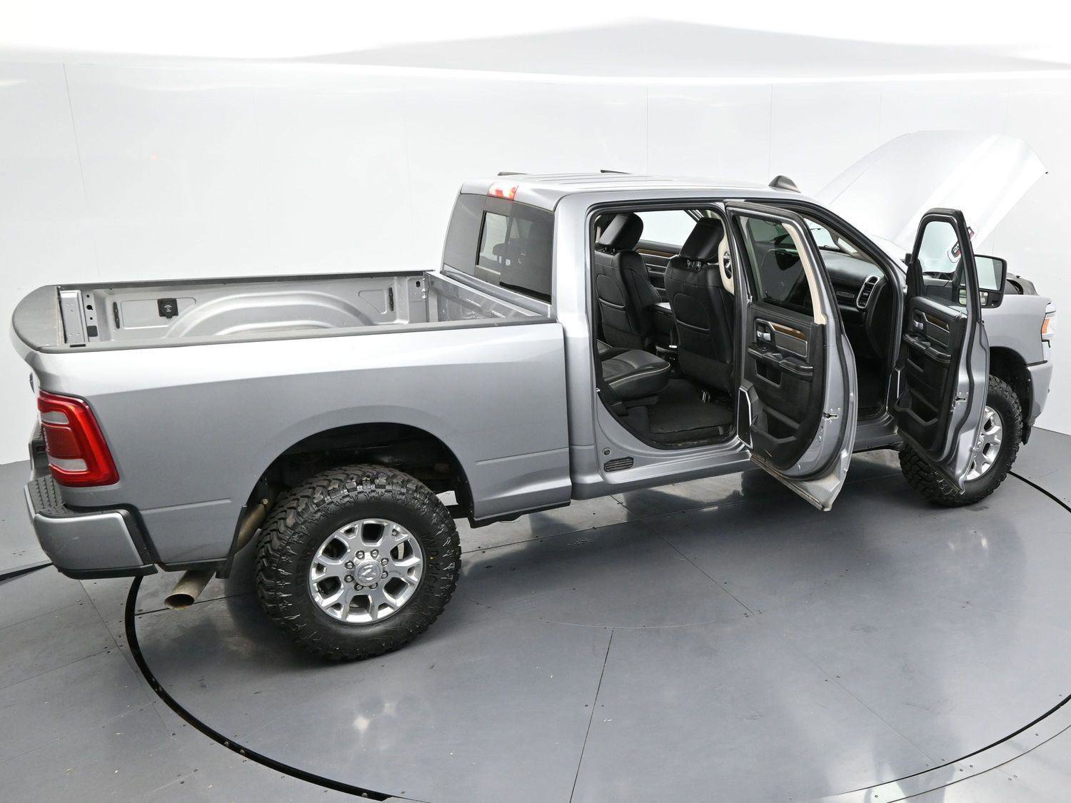 Used 2024 RAM 2500 Laramie w/ Safety Group image 38