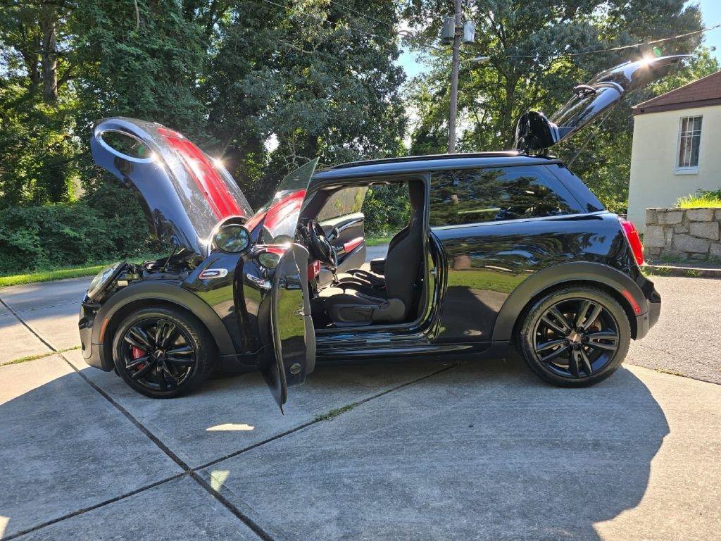 Used 2018 MINI Cooper John Cooper Works FWD image 4