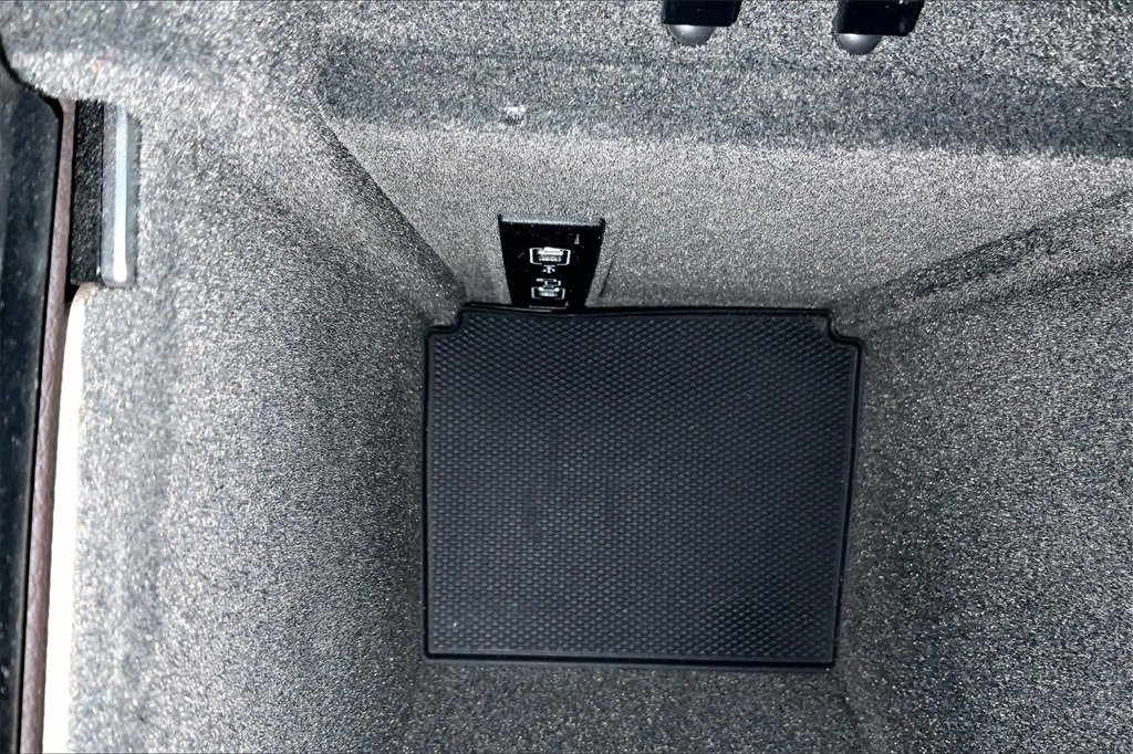 Used 2018 Mercedes-Benz GLE 350 4MATIC image 15