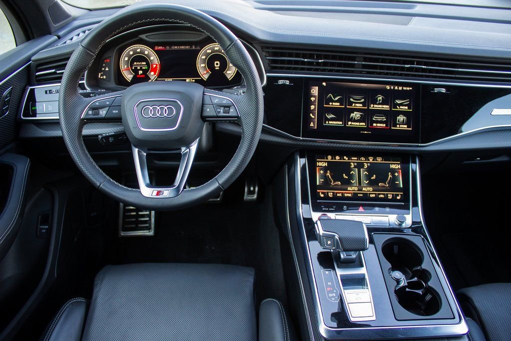 Used 2025 Audi SQ7 Prestige image 13