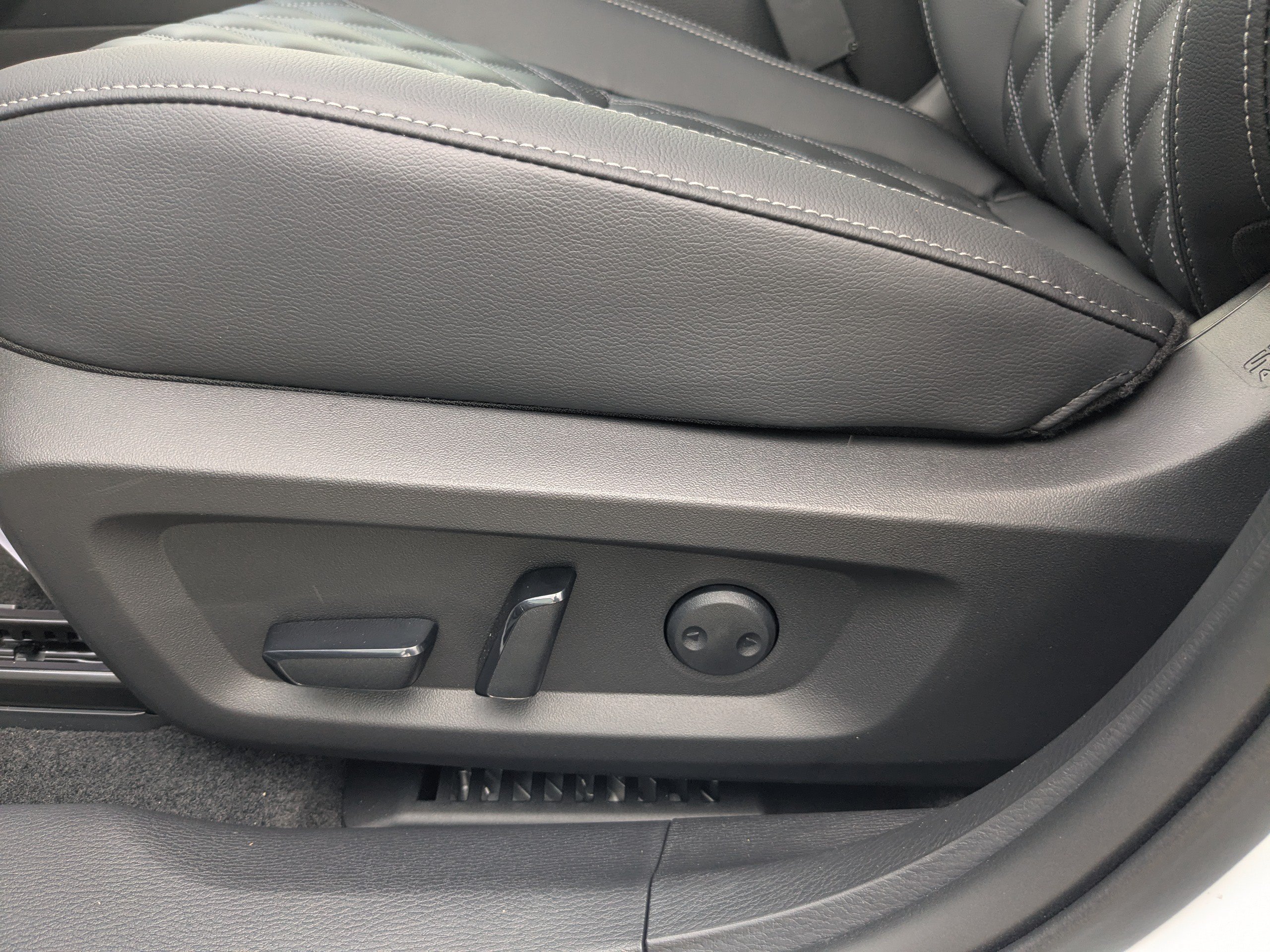New 2026 Nissan Rogue Platinum AWD/4WD image 20