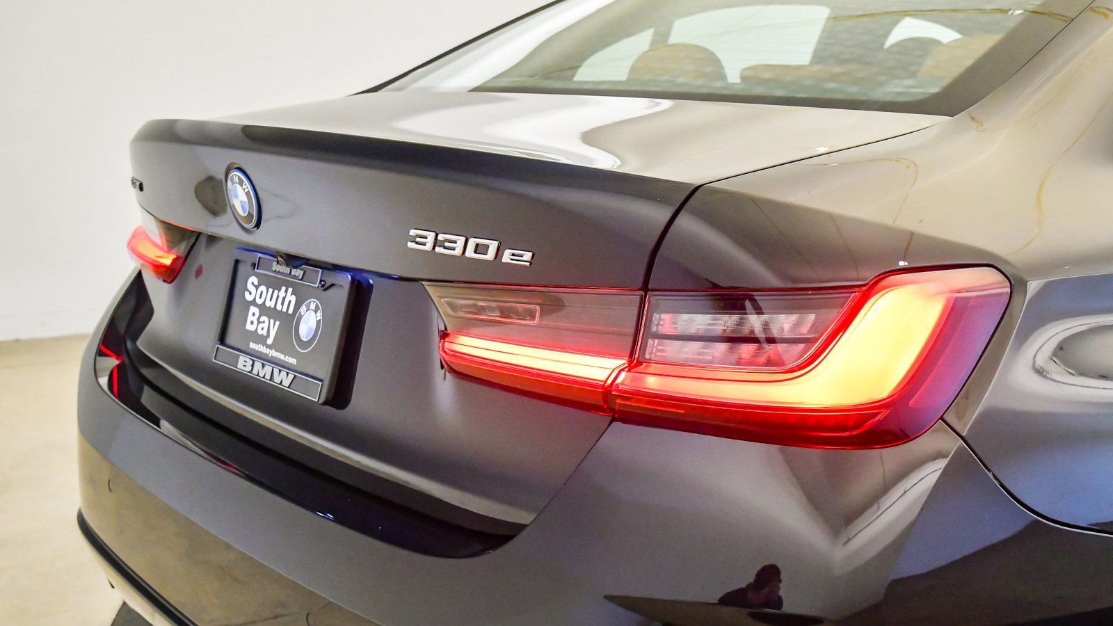 Certified 2023 BMW 330e xDrive w/ Premium Package image 12