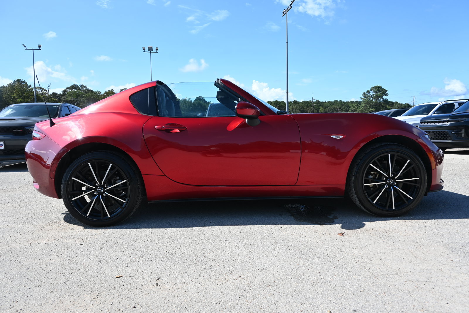 Used 2024 MAZDA MX-5 Miata RF Grand Touring RWD image 23