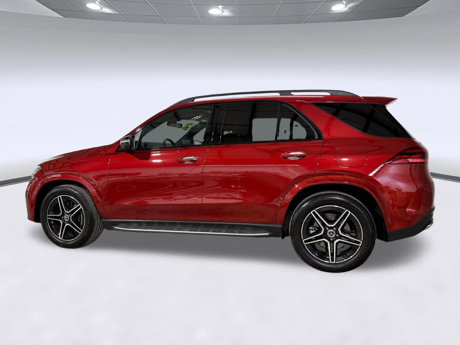 Used 2025 Mercedes-Benz GLE 450e 4MATIC image 2