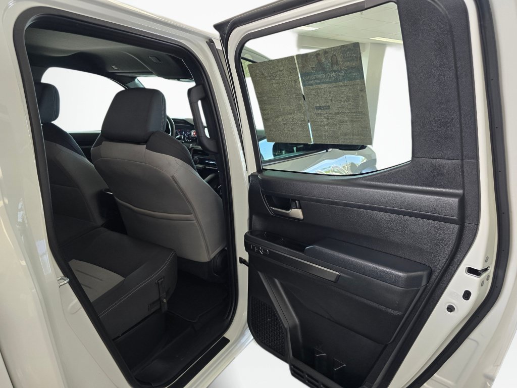 Used 2024 Toyota Tacoma TRD Off-Road AWD/4WD image 37