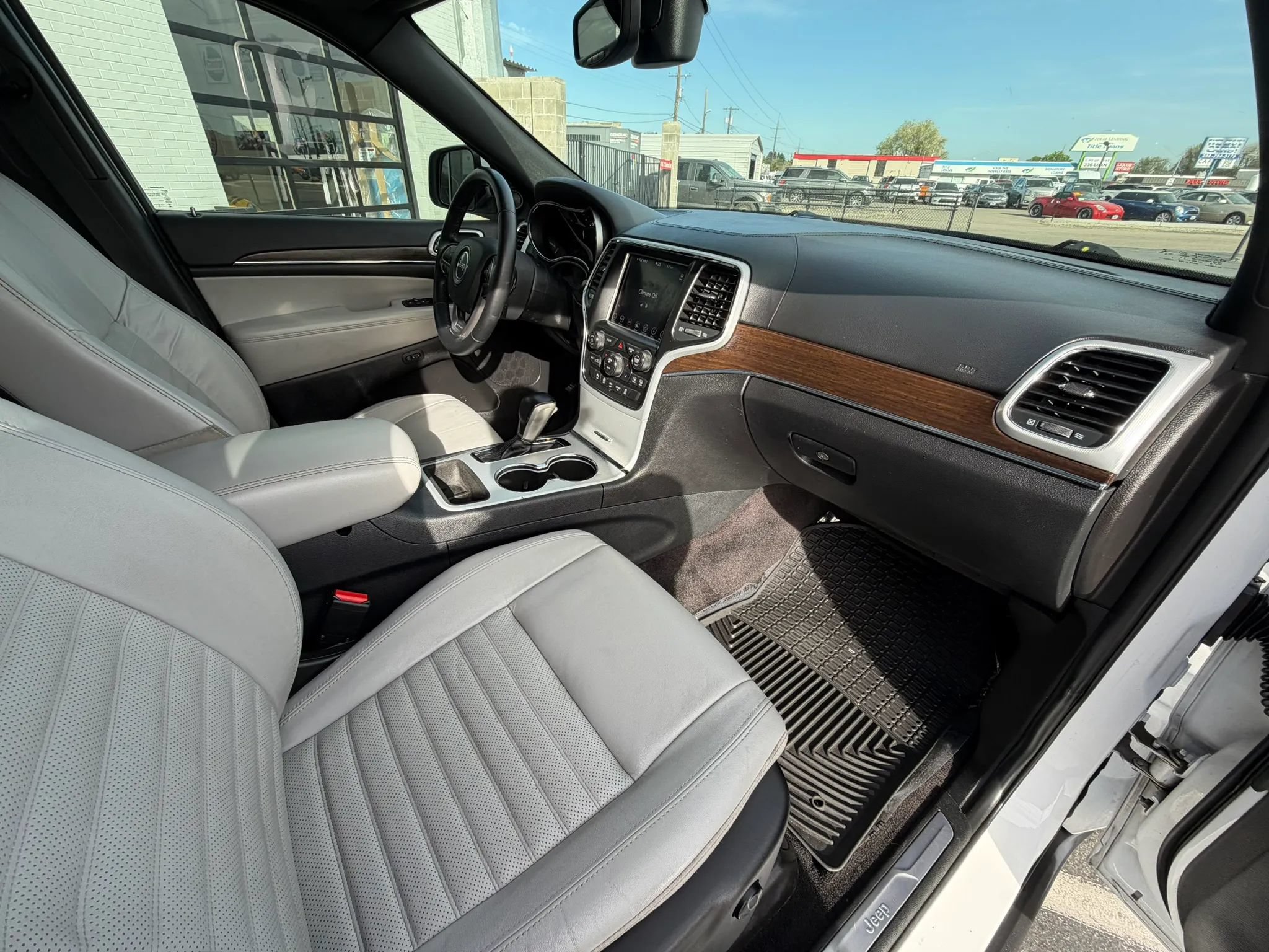 Used 2018 Jeep Grand Cherokee Limited RWD image 13