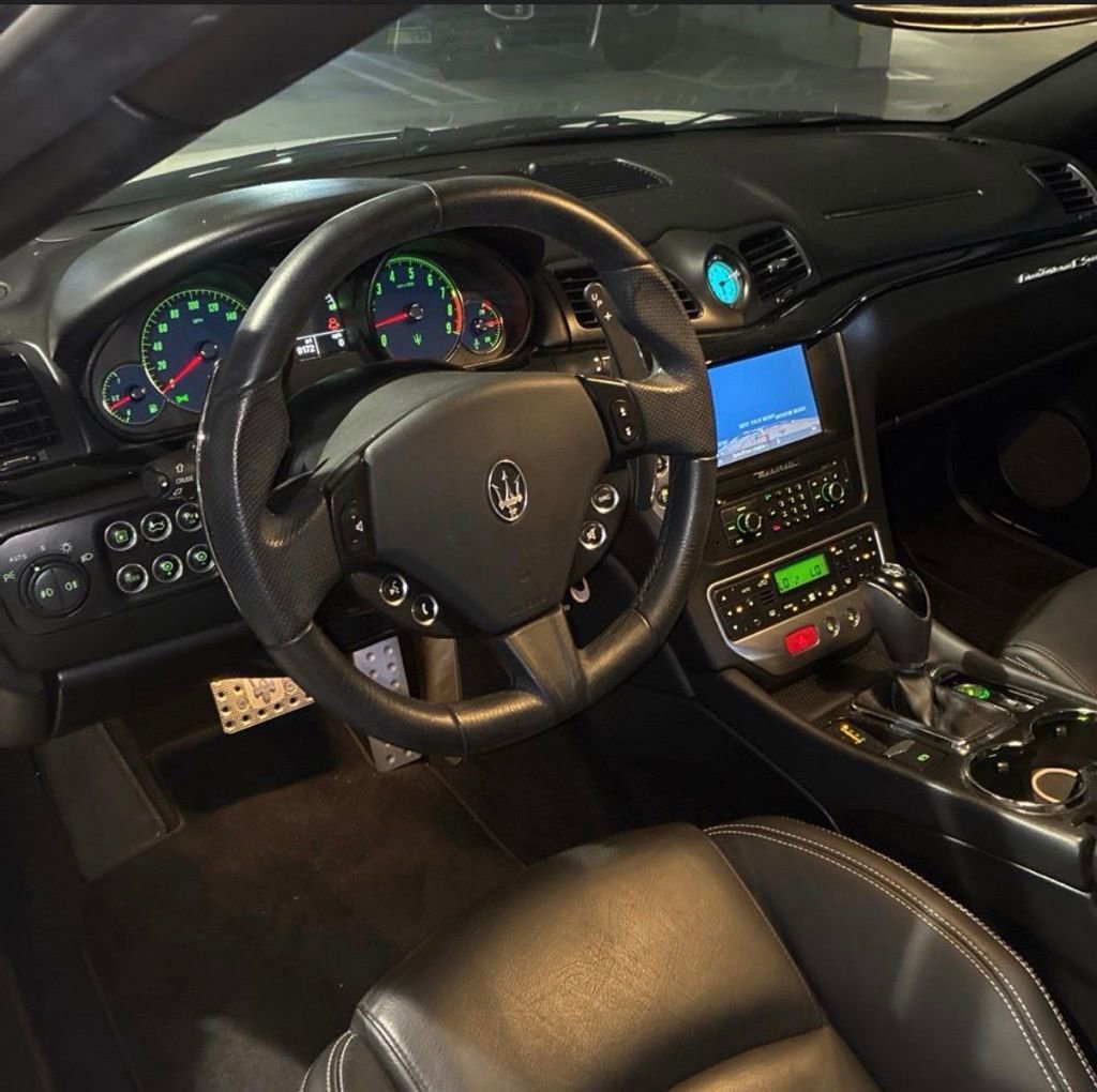 Used 2016 Maserati GranTurismo Sport image 16