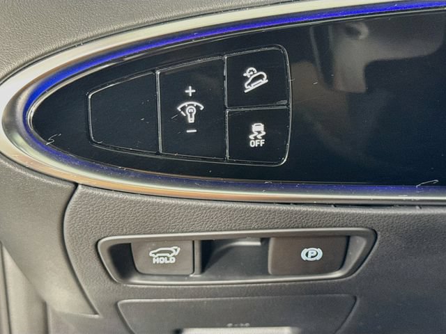 Used 2023 Genesis Electrified GV70 AWD/4WD image 20