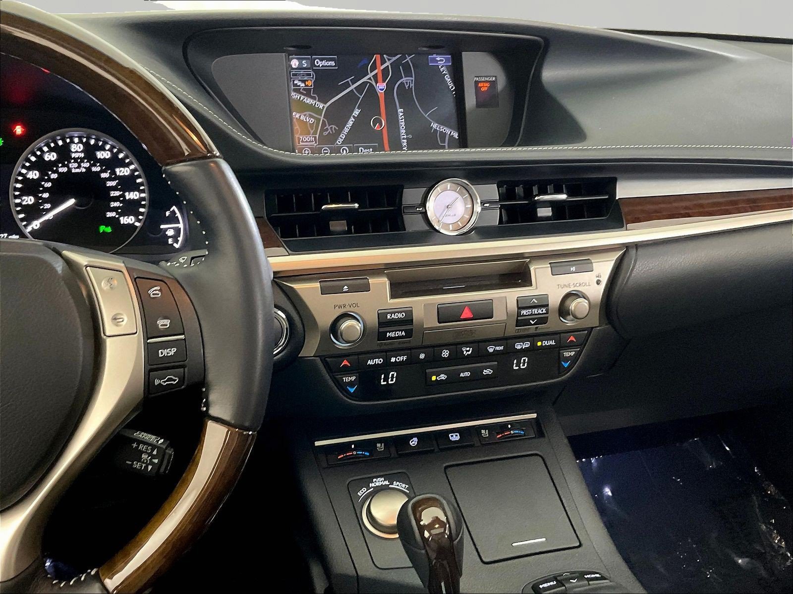 Used 2015 Lexus ES 350 FWD image 9