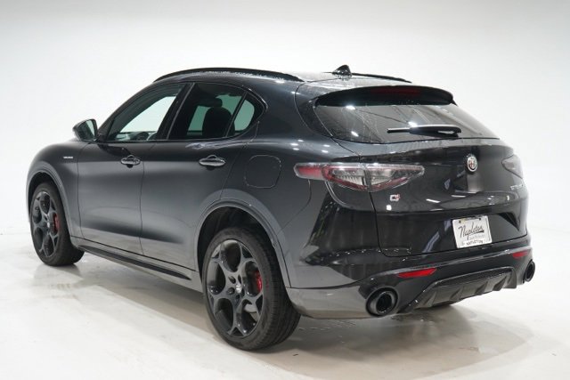 Used 2024 Alfa Romeo Stelvio Veloce image 5