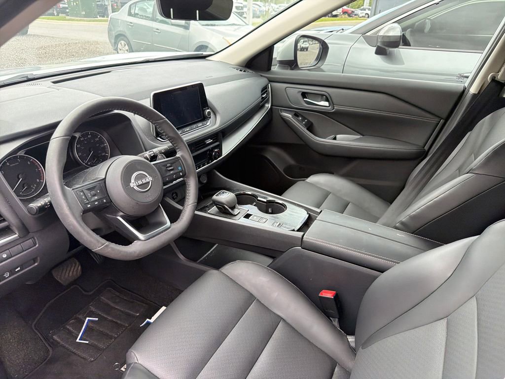 Certified 2024 Nissan Rogue SV w/ SV Premium Package image 10