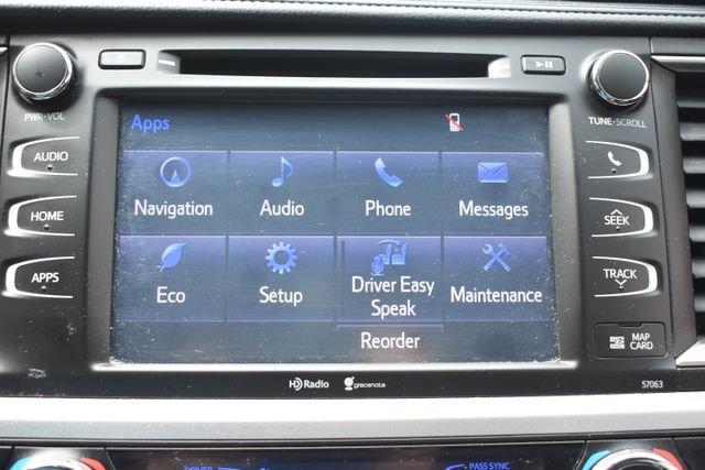 Used 2015 Toyota Highlander XLE AWD/4WD image 29