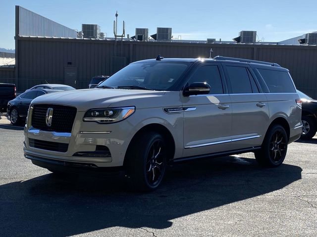 Used 2024 Lincoln Navigator L Reserve image 8