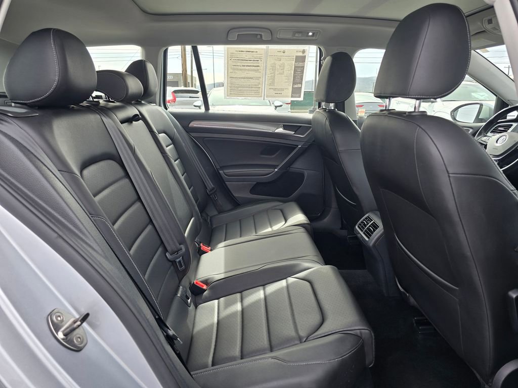 Used 2017 Volkswagen Golf Alltrack SEL image 12