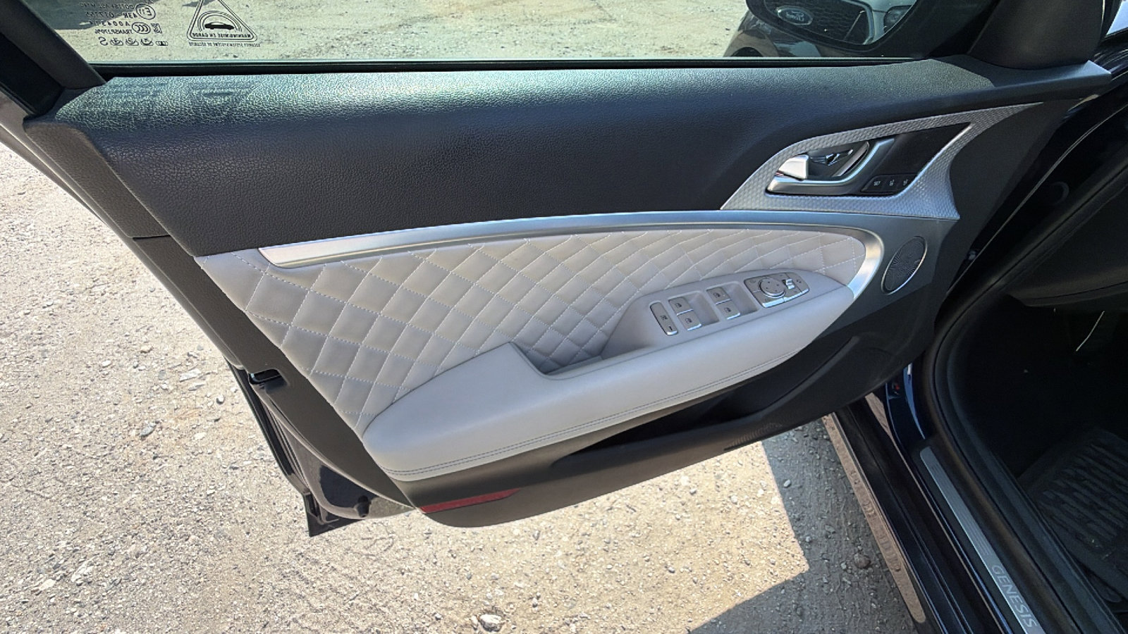 Used 2023 Genesis G70 3.3T w/ Sport Prestige Package RWD image 14