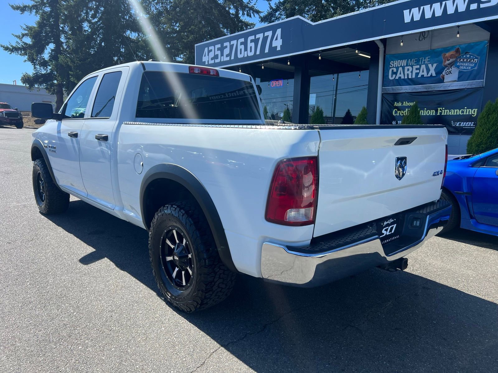 Used 2015 RAM 1500 ST w/ SXT Appearance Group AWD/4WD image 3