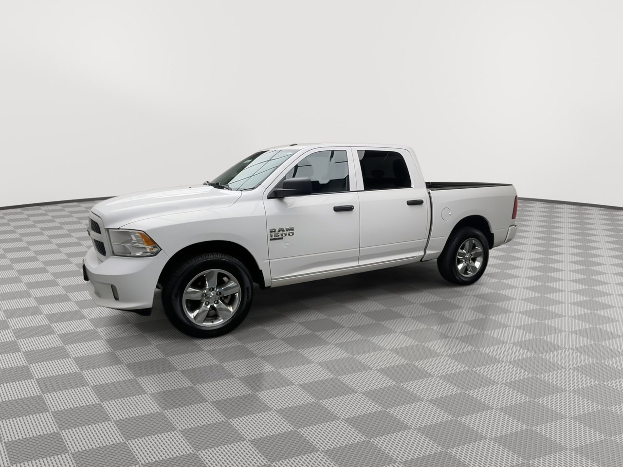 Used 2019 RAM 1500 Express w/ Express Value Package image 28