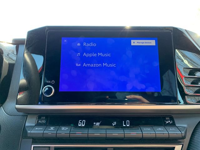 Used 2025 Toyota Camry SE image 21