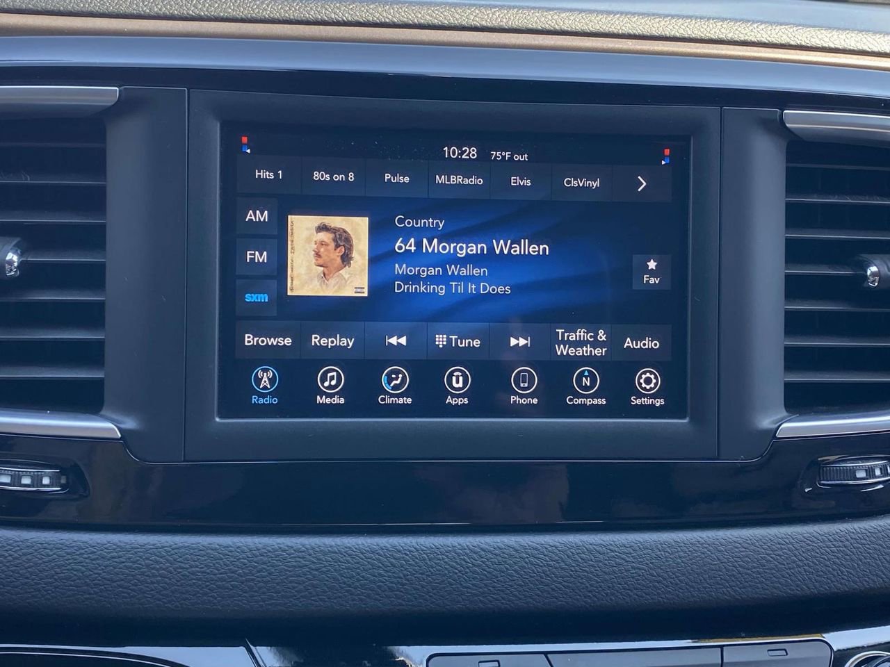 Used 2021 Chrysler Voyager Lxi FWD image 24