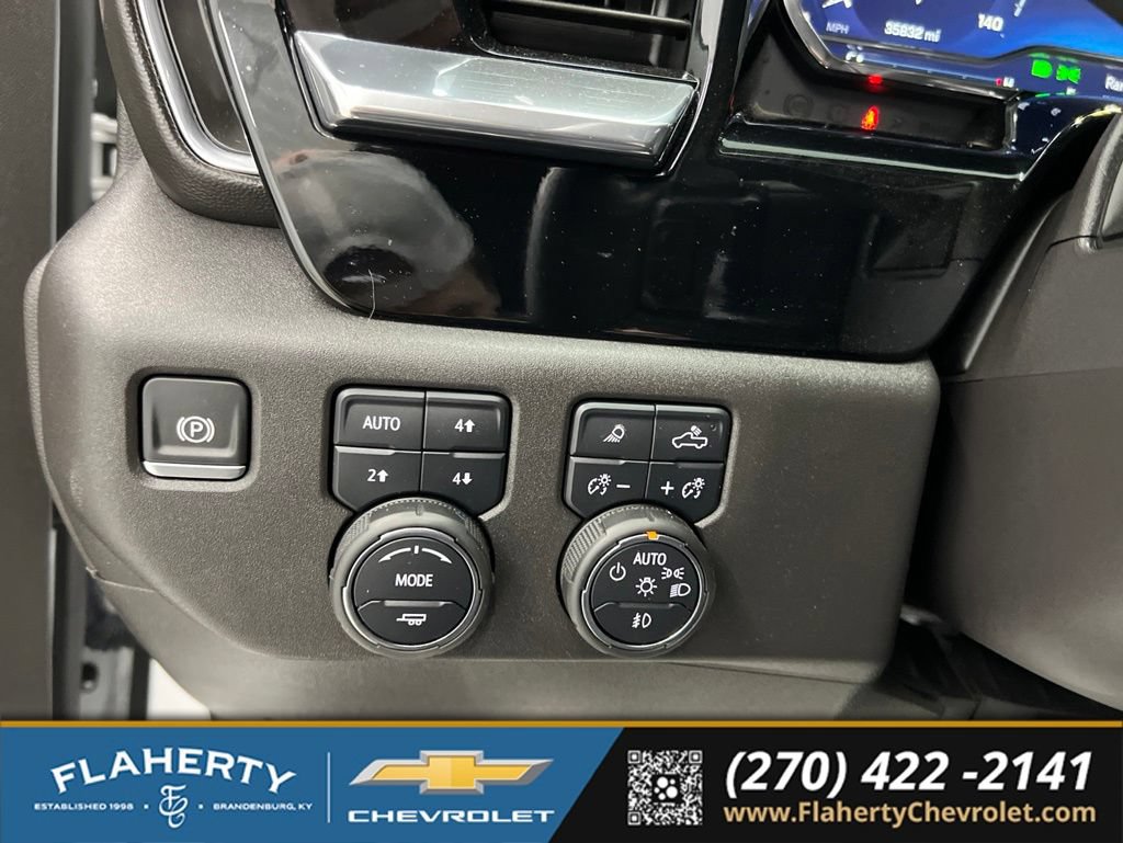 Used 2024 Chevrolet Silverado 1500 LT Trail Boss w/ LT Trail Boss Premium Package AWD/4WD image 25