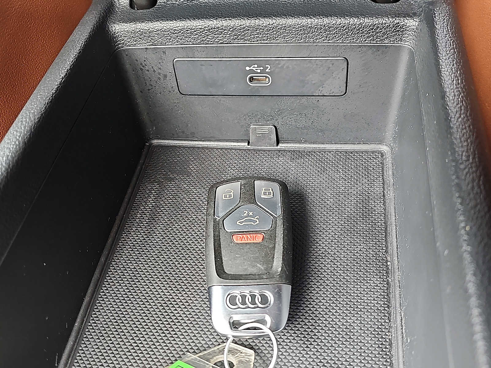 Used 2024 Audi A4 2.0T Premium w/ Convenience Package image 25