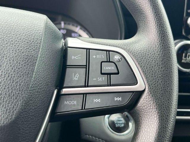 Used 2023 Toyota Highlander L FWD image 22