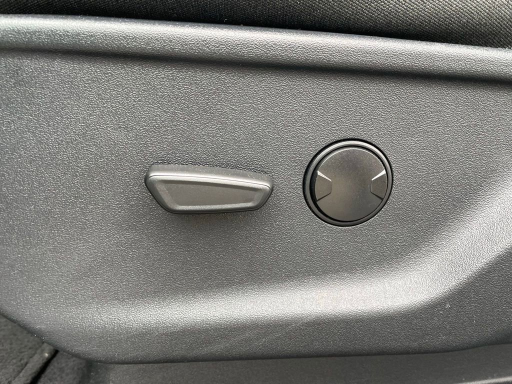 Used 2024 Ford F150 XLT w/ Tow/Haul Package image 11