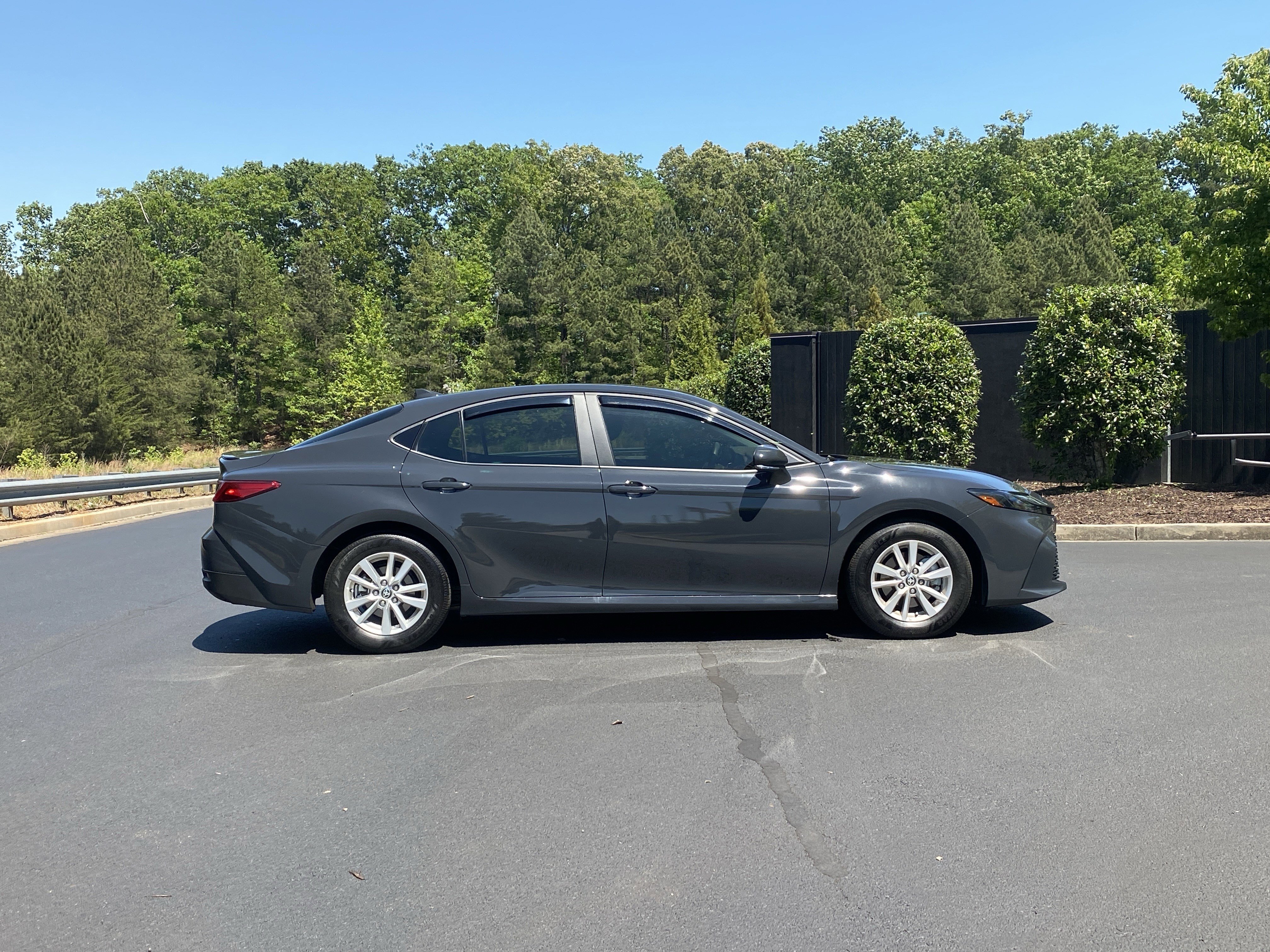 Used 2025 Toyota Camry LE w/ Convenience Package FWD image 5