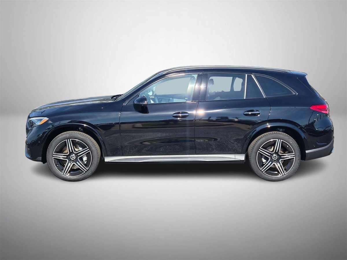 New 2025 Mercedes-Benz GLC 300 4MATIC image 2