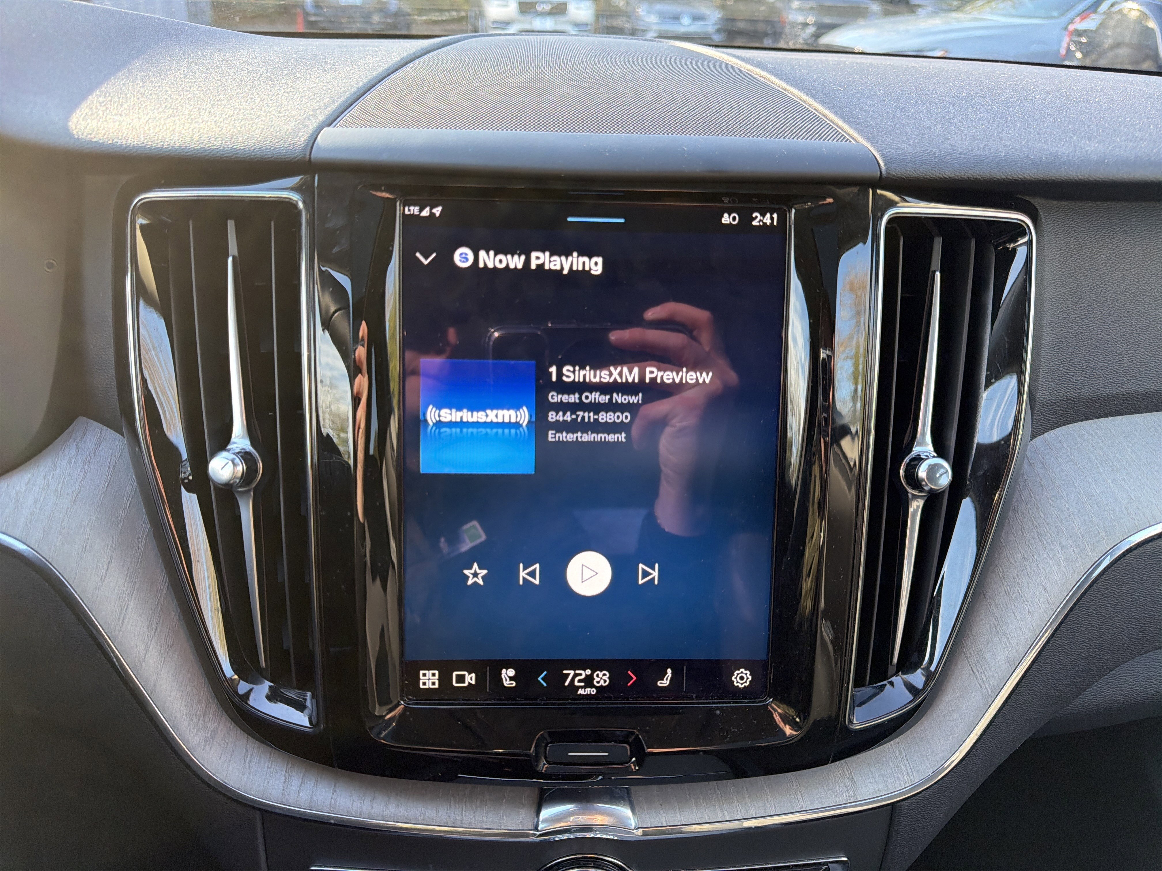 Certified 2025 Volvo XC60 B5 Plus image 23