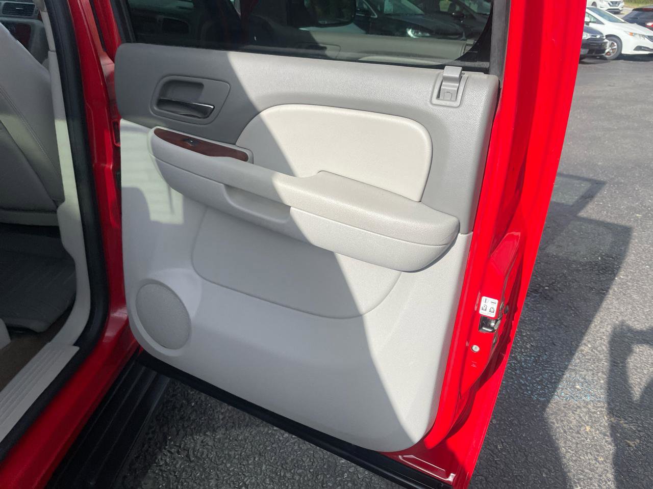 Used 2012 Chevrolet Avalanche LT w/ All-Star Edition image 32