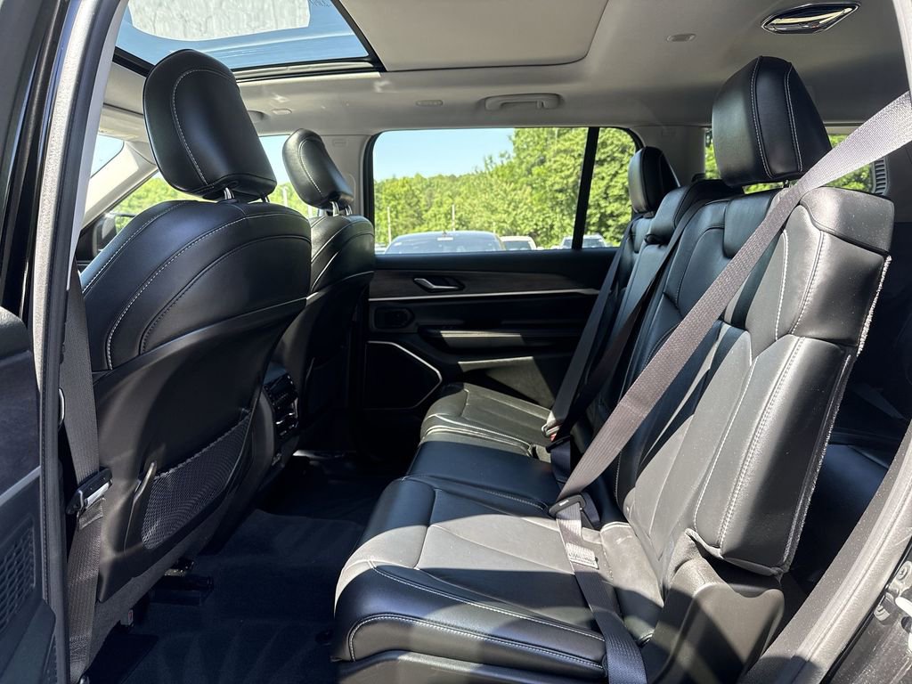 Used 2021 Jeep Grand Cherokee L Limited AWD/4WD image 25
