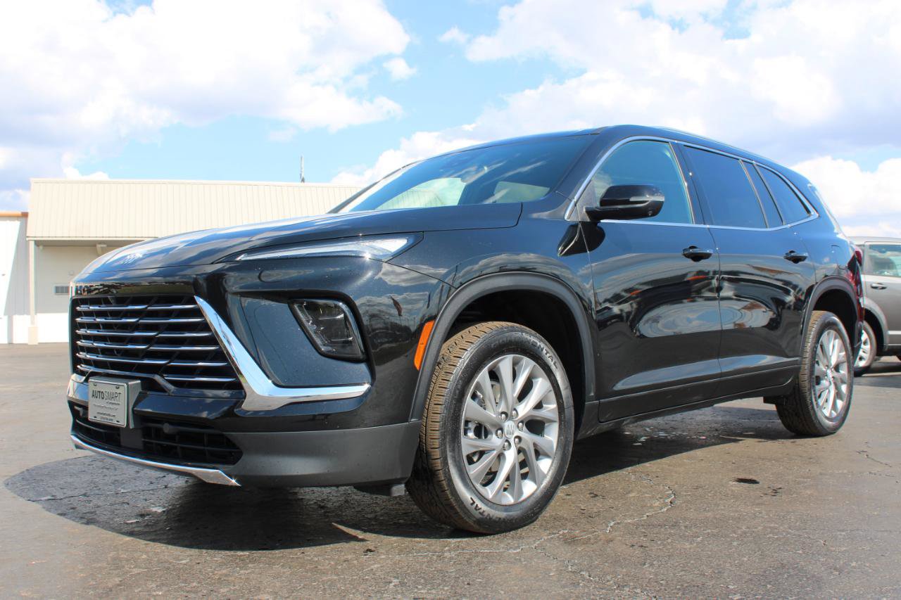 Used 2025 Buick Enclave Preferred image 14