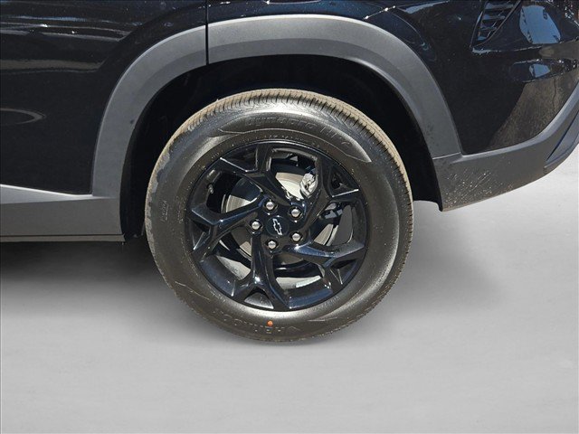 New 2026 Chevrolet Trax LT w/ Midnight Edition FWD image 10