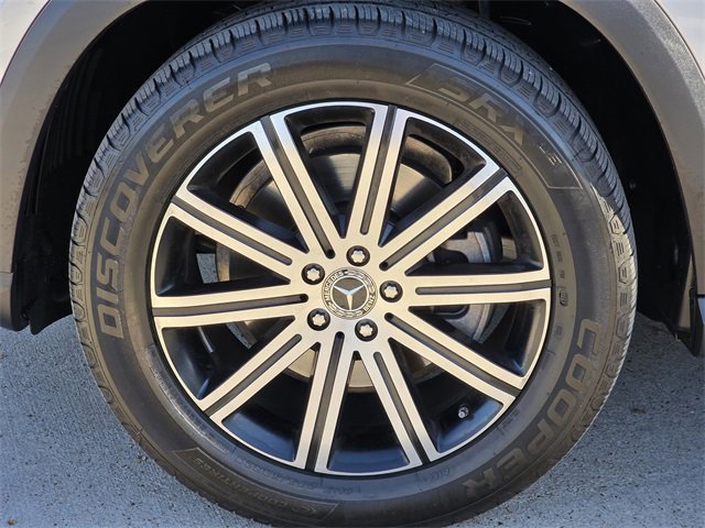 Used 2025 Mercedes-Benz GLE 350 4MATIC image 9