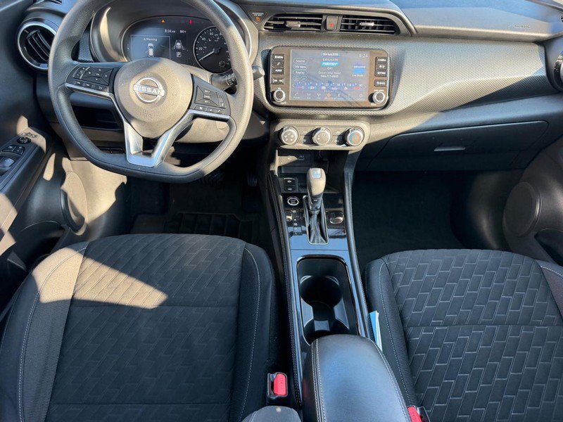 Used 2023 Nissan Kicks SV FWD image 9