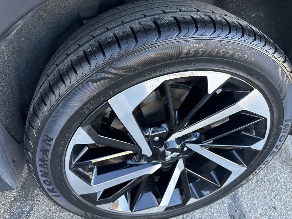 Used 2023 Mitsubishi Outlander SE image 11