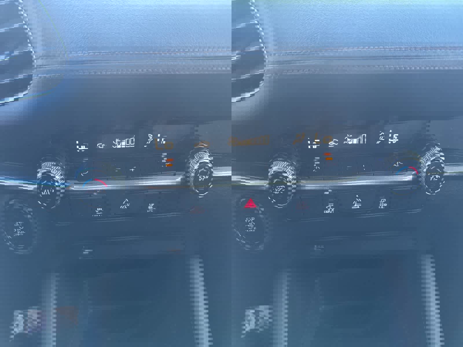 Used 2020 MAZDA MAZDA3 Sedan w/ Select Package FWD image 26