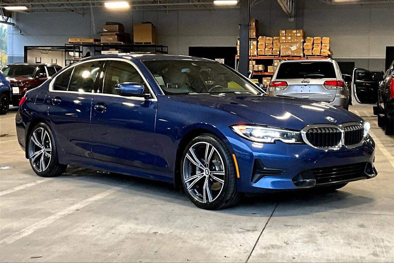 Used 2022 BMW 330i Sedan w/ Premium Package 2 image 2