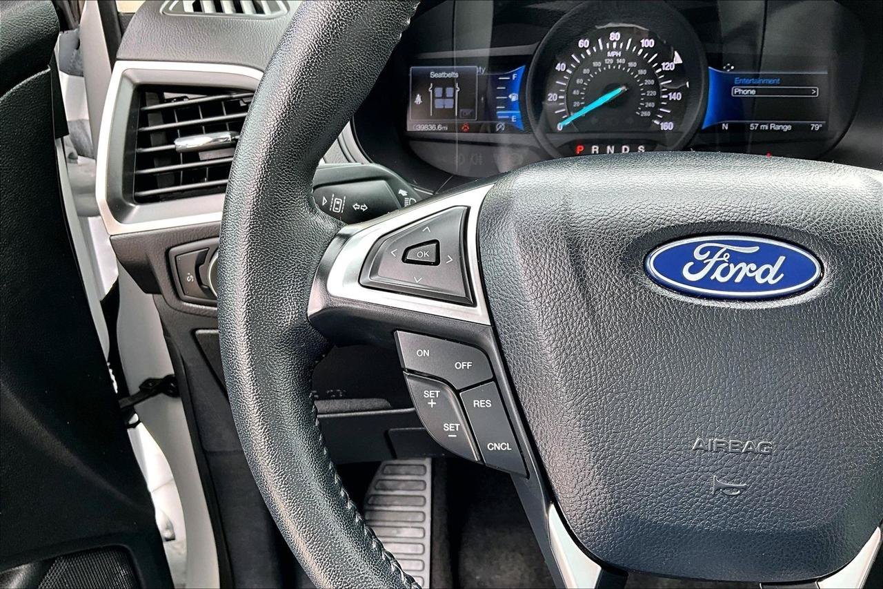 Used 2024 Ford Edge SEL AWD/4WD image 11
