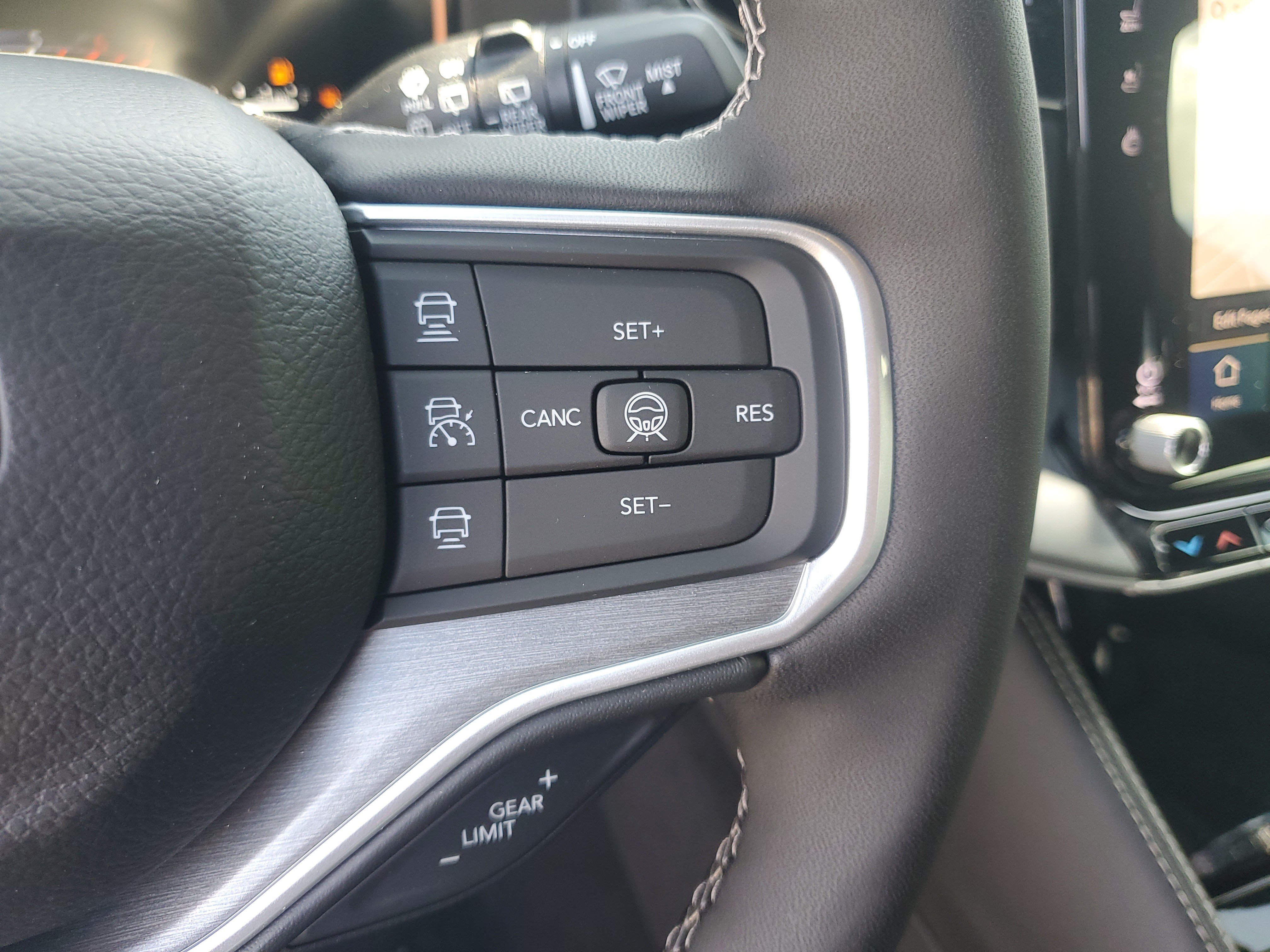 New 2026 Jeep Grand Wagoneer Limited AWD/4WD image 17