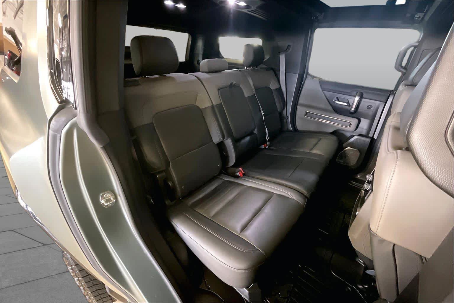 Used 2024 GMC Hummer EV 3X AWD/4WD image 18