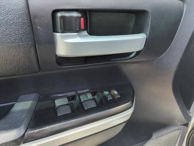 Used 2016 Toyota Tundra SR5 w/ SR5 Upgrade Package image 11