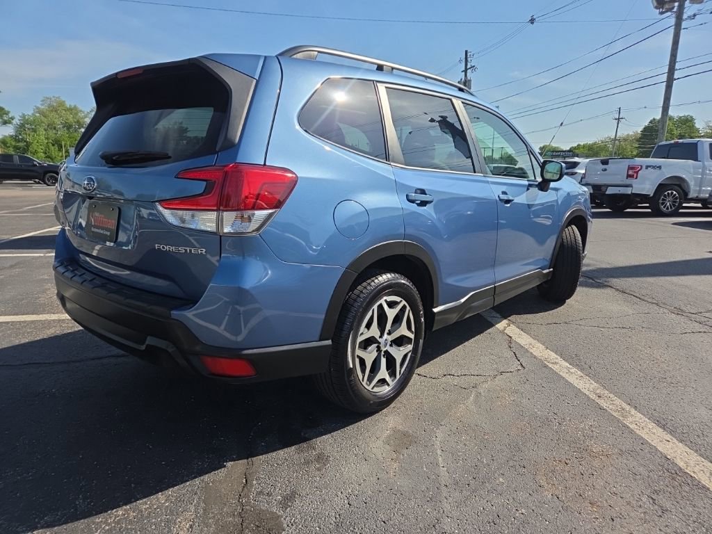 Used 2021 Subaru Forester Premium AWD/4WD image 6