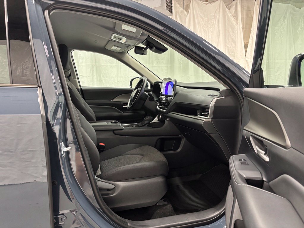 Used 2026 Toyota Grand Highlander AWD image 62