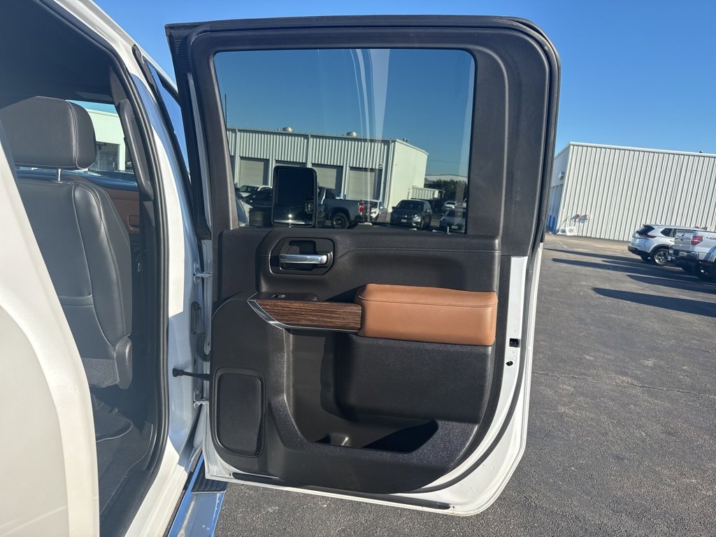 Used 2023 Chevrolet Silverado 3500 High Country image 25