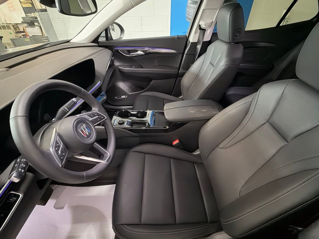 Used 2025 Buick Envision Preferred image 11