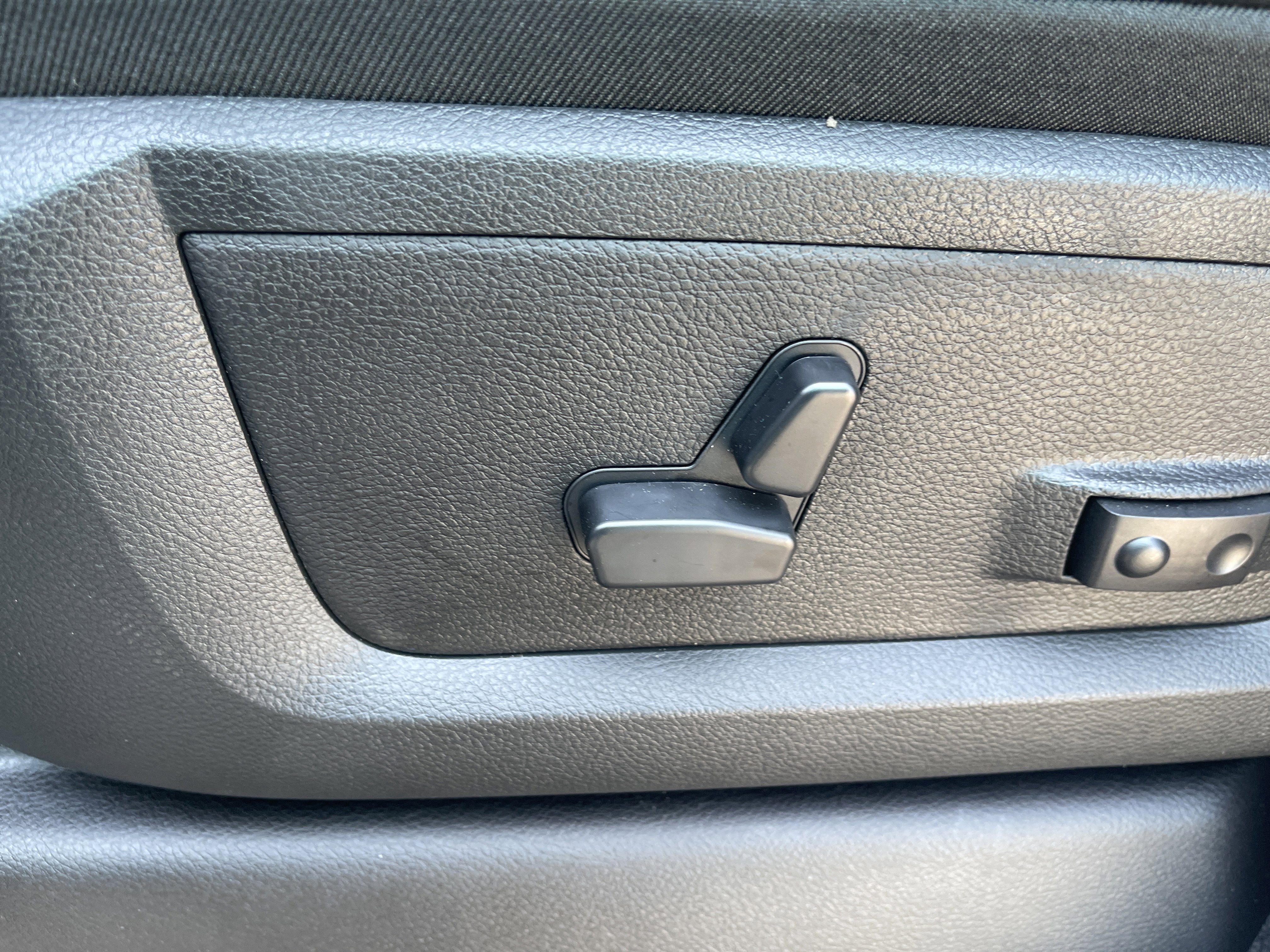 New 2025 RAM 2500 Laramie w/ Night Edition image 13